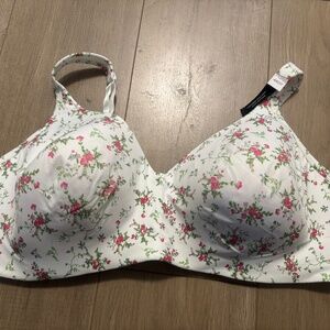 NWT 44DD Pennington’s wire free bra